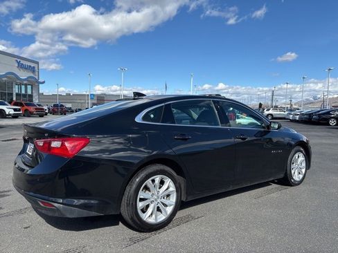Used 2024 Chevrolet Malibu LT image 3