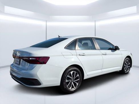 Used 2025 Volkswagen Jetta S FWD image 3