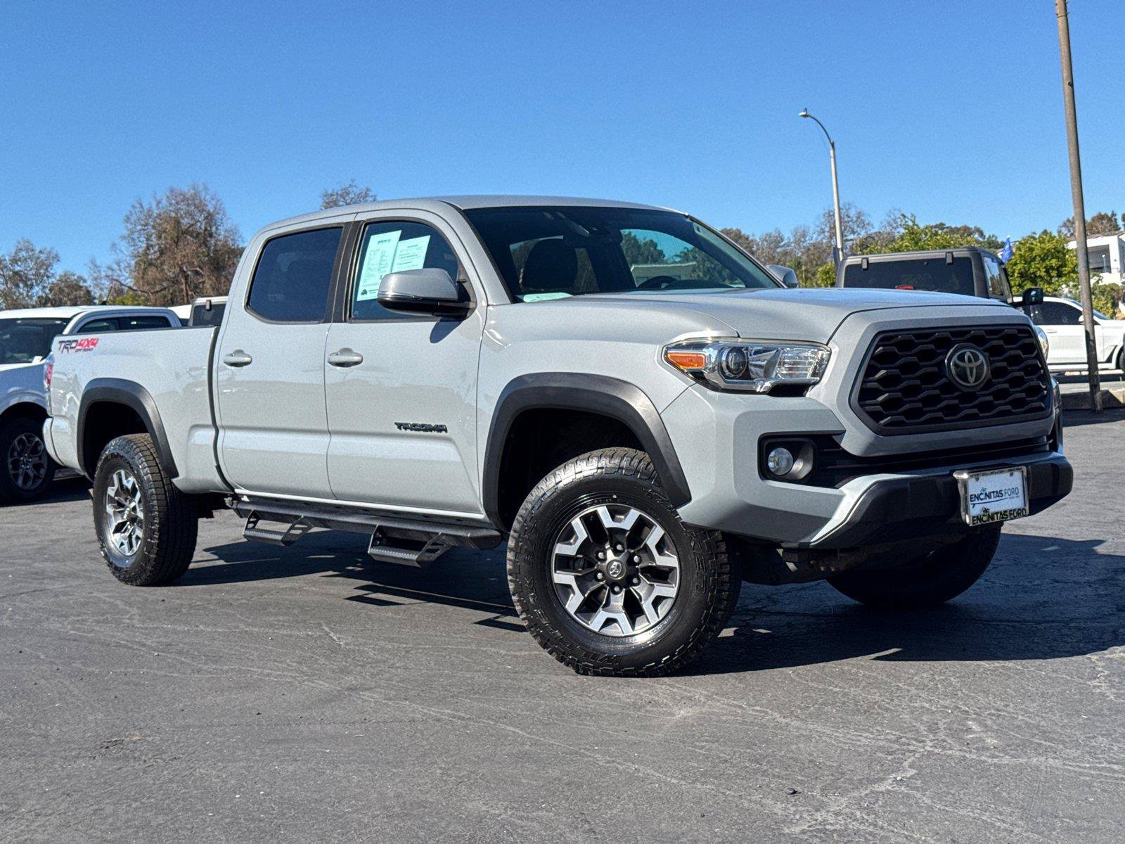 Used 2020 Toyota Tacoma TRD Off-Road w/ Technology Package AWD/4WD image 2