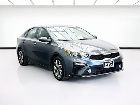 Used 2019 Kia Forte LXS FWD image 3