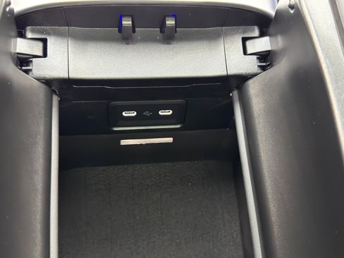 Used 2024 Mercedes-Benz C 63 AMG S image 42