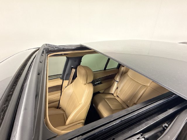 Used 2023 Land Rover Range Rover SE AWD/4WD image 14