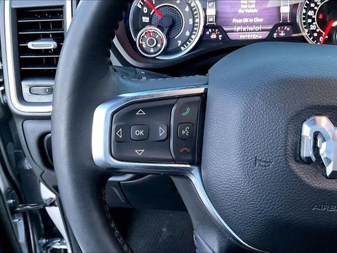 Used 2024 RAM 1500 Laramie image 12