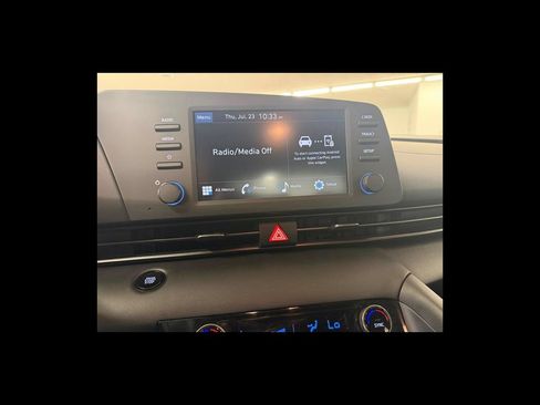 Used 2025 Hyundai Elantra Sport FWD image 22