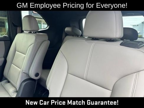New 2026 GMC Acadia Elevation w/ Elevation Premium Package AWD/4WD image 16