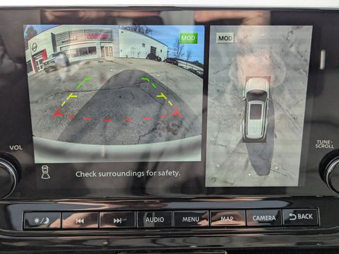 New 2025 Nissan Pathfinder Platinum w/ Cargo Package image 24