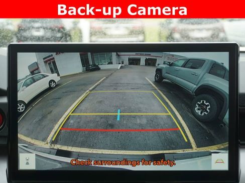 Certified 2025 Toyota Tacoma TRD Off-Road AWD/4WD image 7