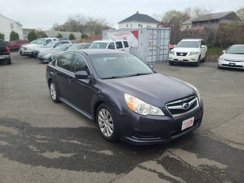 Used 2011 Subaru Legacy 3.6R Limited AWD/4WD image 10