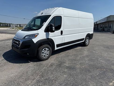 New 2025 RAM ProMaster 2500 w/ Quick Order Package 22G SLT FWD image 7