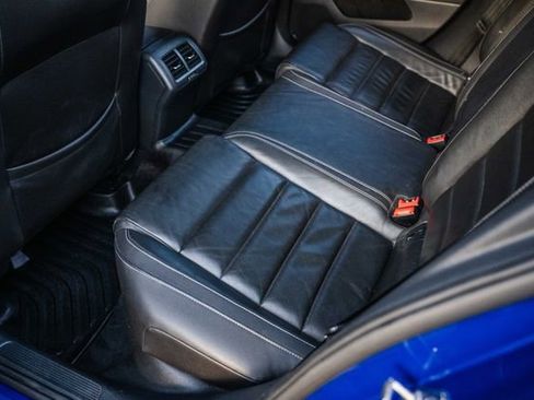 Used 2015 Volkswagen Golf R 4-Door image 74