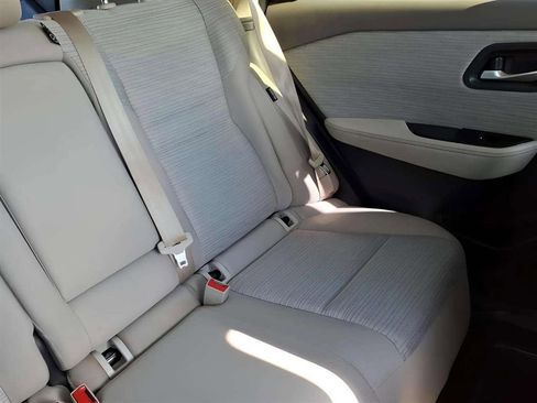 Used 2023 Nissan Rogue SV image 18