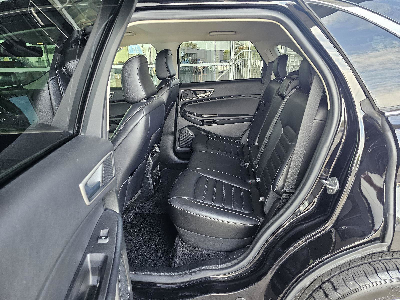 Used 2023 Ford Edge SEL w/ Convenience Package AWD/4WD image 17