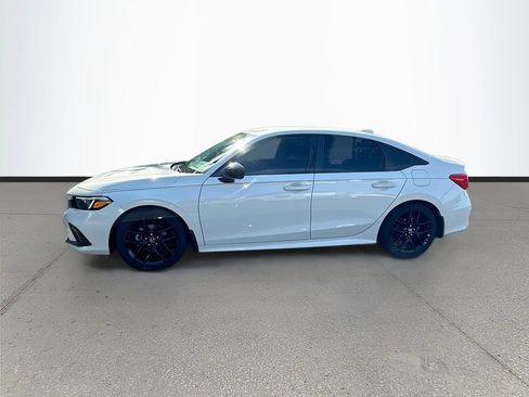 Used 2024 Honda Civic Sport image 4