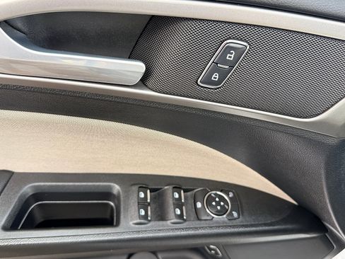 Used 2018 Ford Fusion S FWD image 23