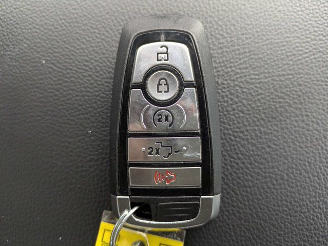 Used 2025 Ford F250 Lariat w/ Black Appearance Package AWD/4WD image 30