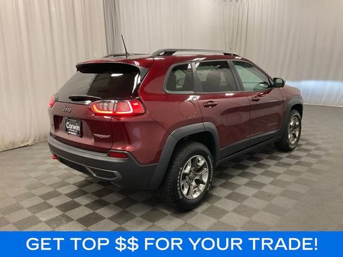 Used 2019 Jeep Cherokee Trailhawk w/ Cold Weather Group AWD/4WD image 3