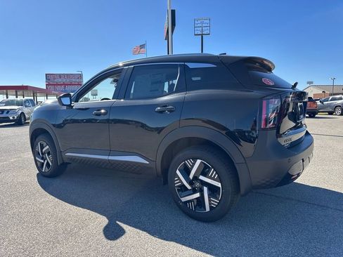 New 2026 Nissan Kicks SV image 3