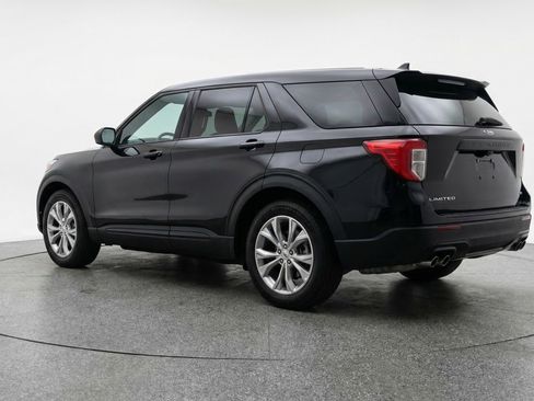 Used 2024 Ford Explorer Limited image 6