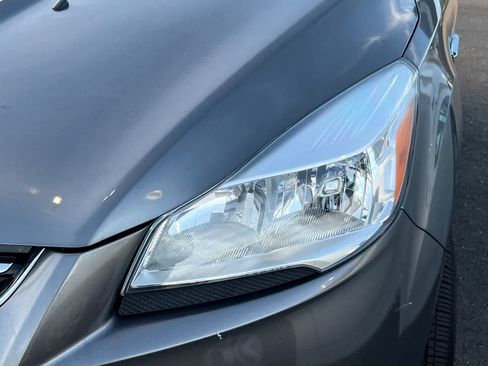 Used 2014 Ford Escape Titanium FWD image 11