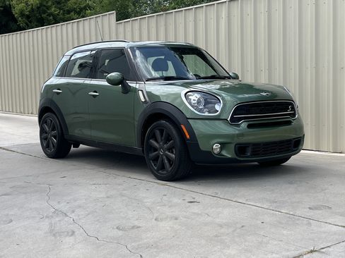 Used 2015 MINI Cooper Countryman S FWD image 2