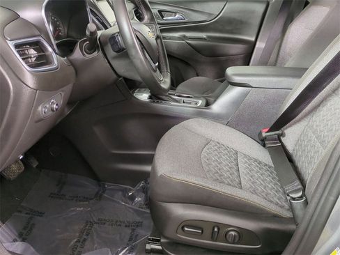 Certified 2024 Chevrolet Equinox LT w/ LPO, Floor Liner Package image 18