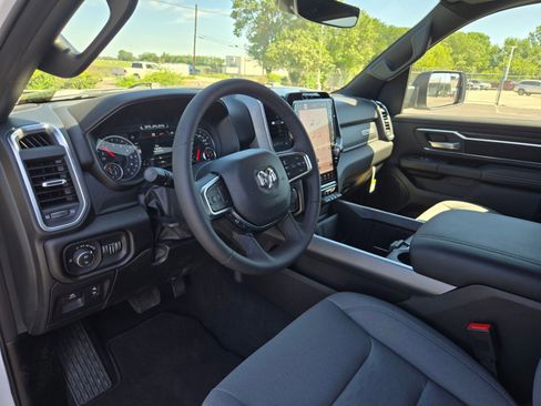 Used 2025 RAM 1500 Lone Star AWD/4WD image 11
