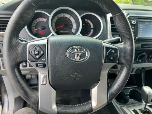 Used 2015 Toyota Tacoma 4x4 Double Cab w/ TRD Off-Road Package image 25