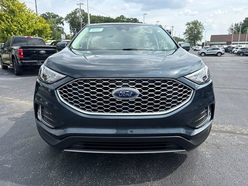 Used 2024 Ford Edge SEL w/ Convenience Package AWD/4WD image 3