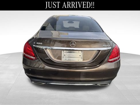 Used 2015 Mercedes-Benz C 300 4MATIC Sedan image 4