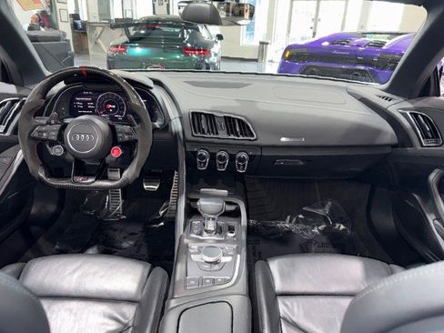Used 2020 Audi R8 V10 w/ 20" Wheel Package image 8