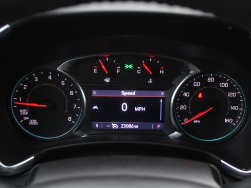 Used 2022 Chevrolet Equinox Premier image 11