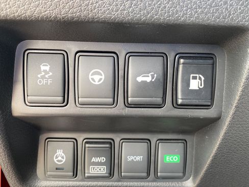 Used 2019 Nissan Rogue SV w/ Premium Package AWD/4WD image 36