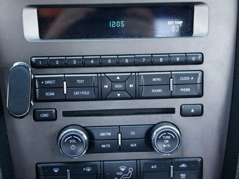 Used 2014 Ford Mustang GT image 31