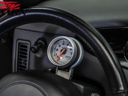 Used 2000 Plymouth Prowler image 31