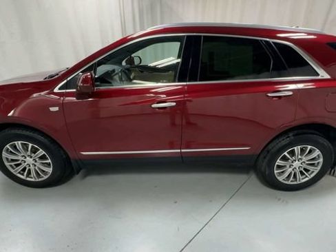 Used 2018 Cadillac XT5 Luxury w/ Driver Awareness Package AWD/4WD image 5