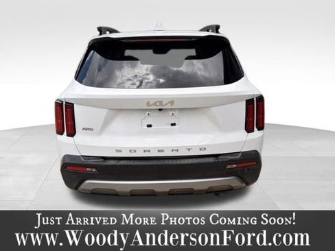 Used 2022 Kia Sorento SX Prestige w/ Rust Color Package AWD/4WD image 5