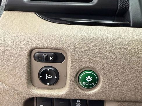 Used 2016 Honda Pilot Elite image 25