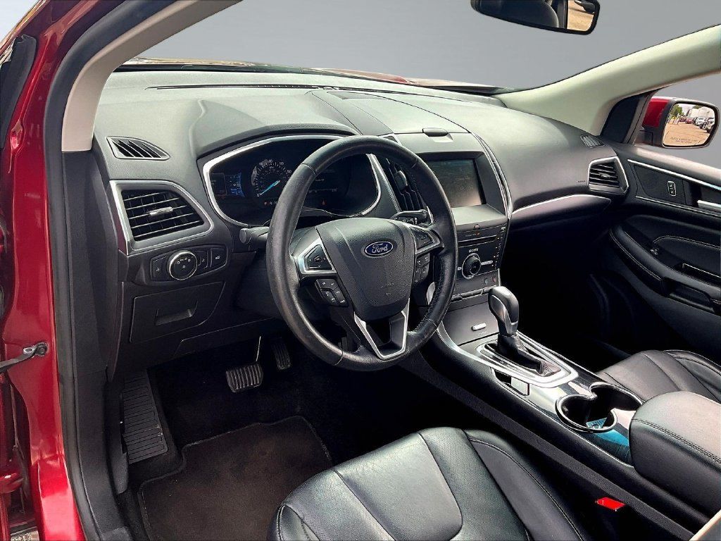 Used 2015 Ford Edge Titanium w/ Equipment Group 301A AWD/4WD image 19