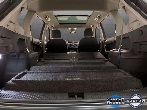 Used 2023 Volkswagen Tiguan SE w/ Panoramic Sunroof Package image 94