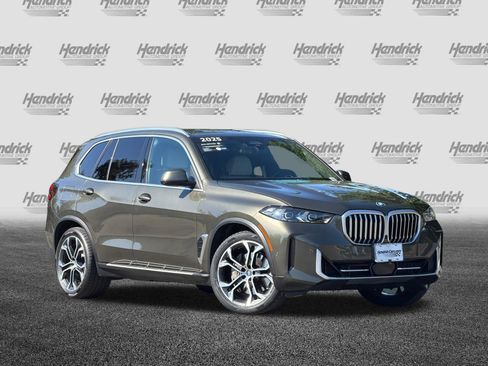 Certified 2025 BMW X5 xDrive50e w/ Premium Package AWD/4WD image 2