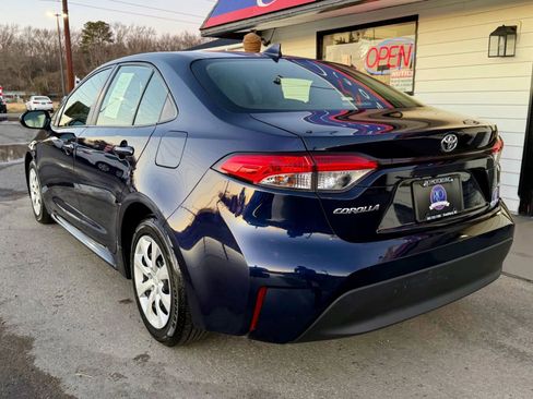 Used 2023 Toyota Corolla LE image 5