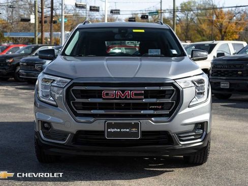 Used 2023 GMC Terrain AT4 w/ Tech Package image 2
