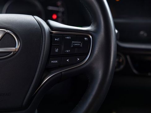 Used 2024 Lexus UX 250h F Sport image 41