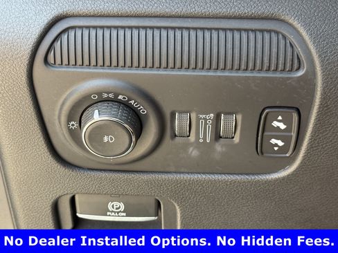 Used 2024 Jeep Wagoneer L Series II w/ Flexible Seating Group AWD/4WD image 22