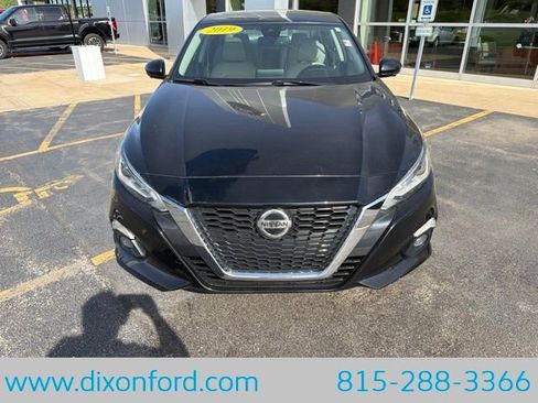 Used 2019 Nissan Altima 2.5 Platinum AWD/4WD image 2
