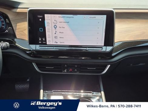 Certified 2025 Volkswagen Atlas SE AWD/4WD image 23
