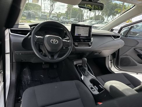 Used 2023 Toyota Corolla LE w/ LE Convenience Package FWD image 35