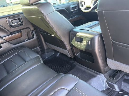 Used 2018 GMC Sierra 2500 Denali w/ Duramax Plus Package AWD/4WD image 68