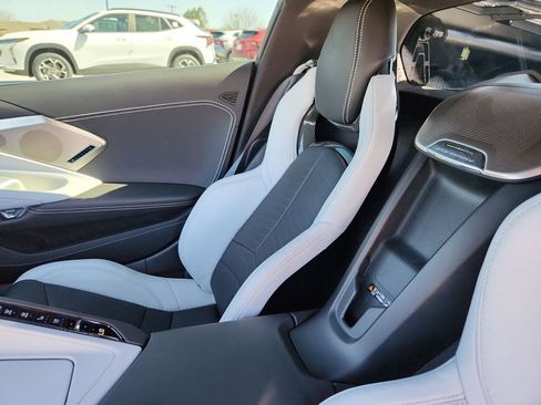 Used 2025 Chevrolet Corvette Stingray w/ Battery Protection Package image 12