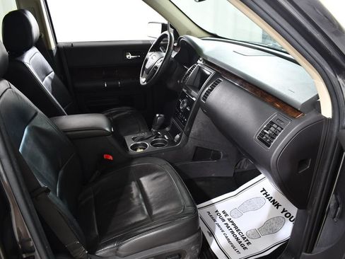 Used 2019 Ford Flex Limited AWD/4WD image 10